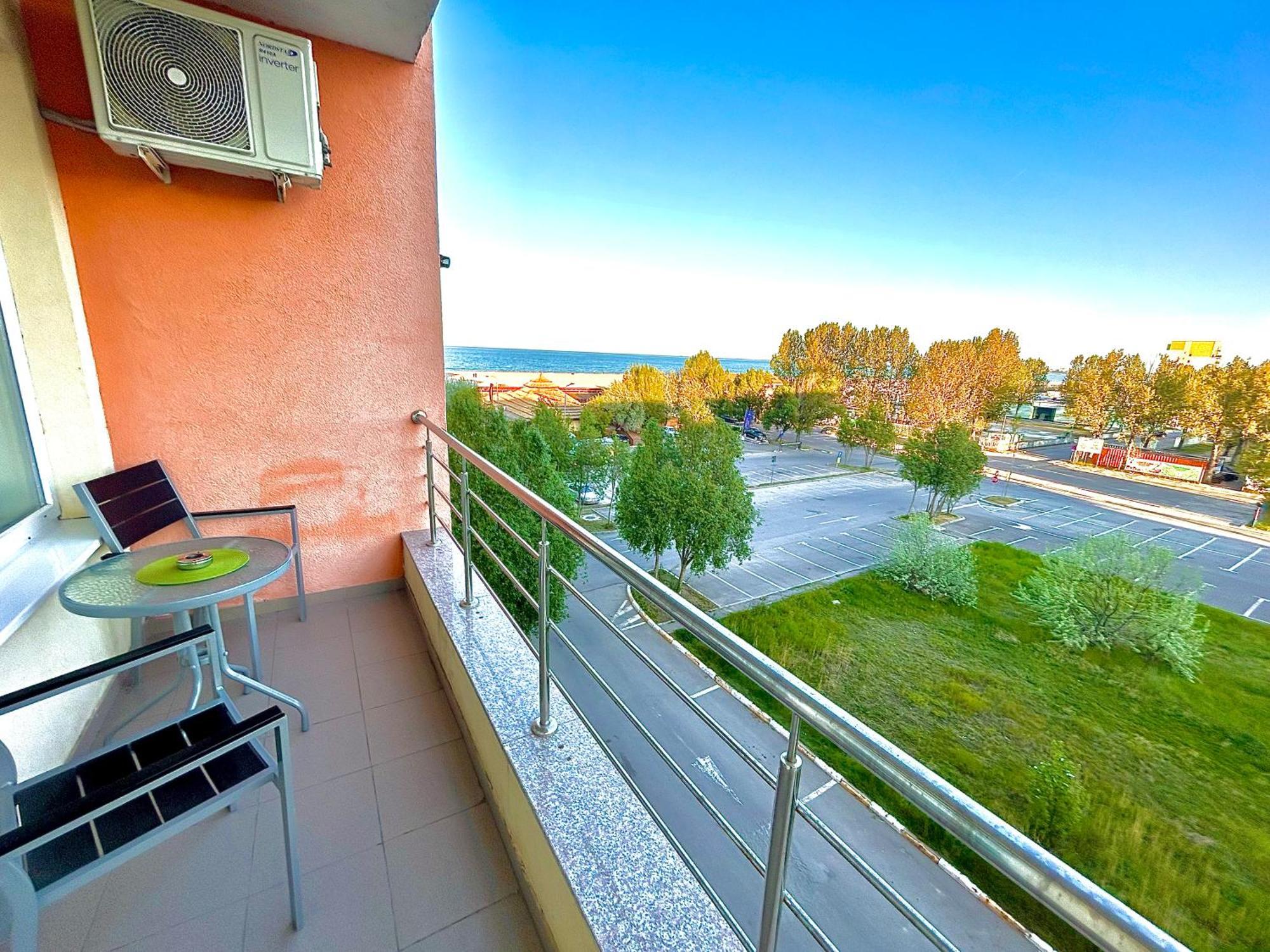 Marcony Boutique Apartments Mamaia Buitenkant foto
