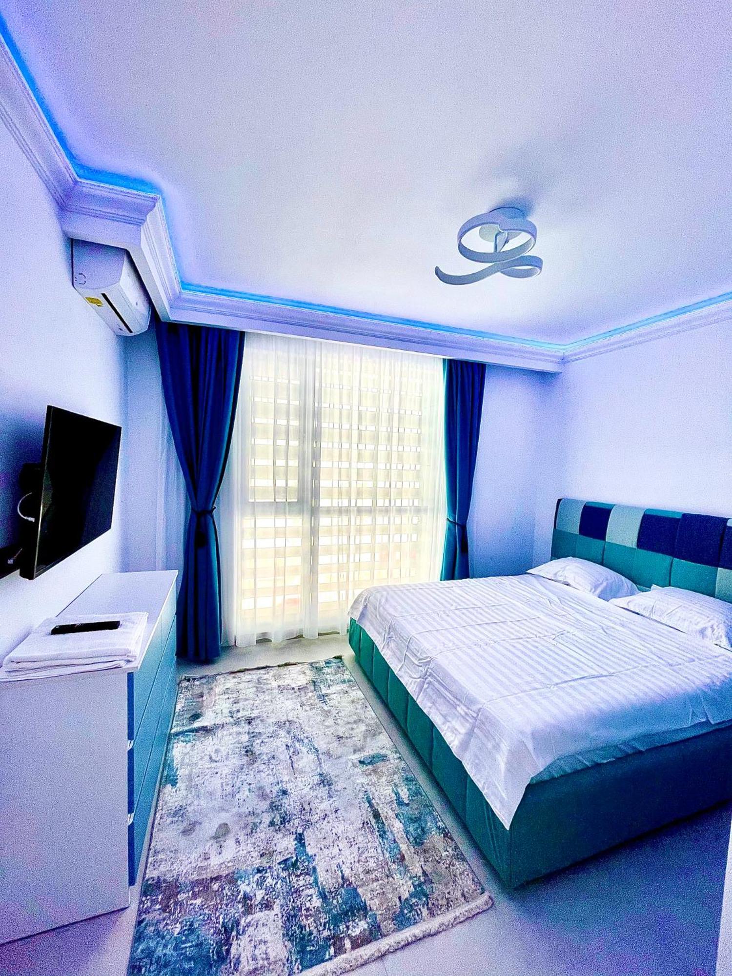 Marcony Boutique Apartments Mamaia Buitenkant foto