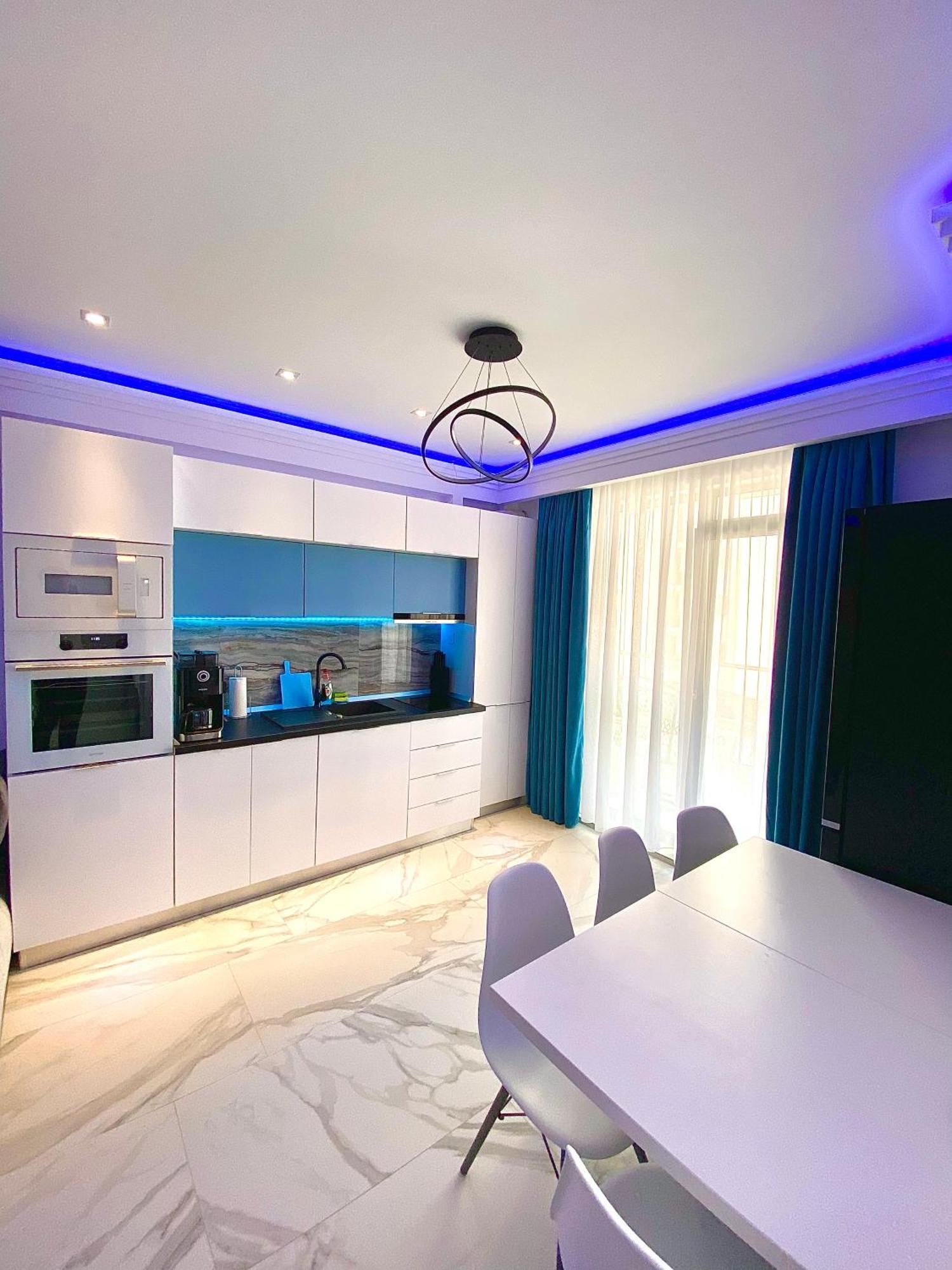 Marcony Boutique Apartments Mamaia Buitenkant foto