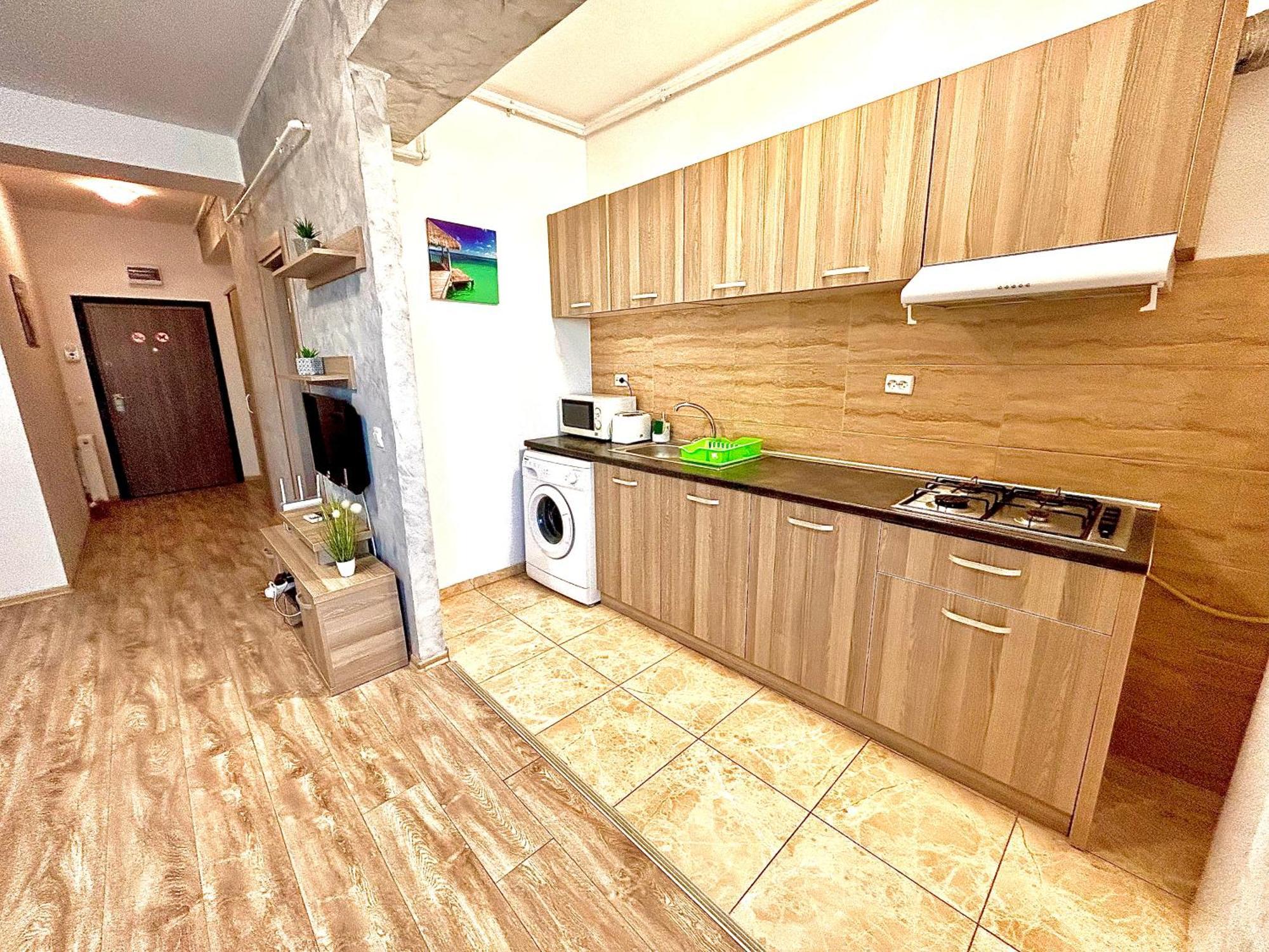 Marcony Boutique Apartments Mamaia Buitenkant foto
