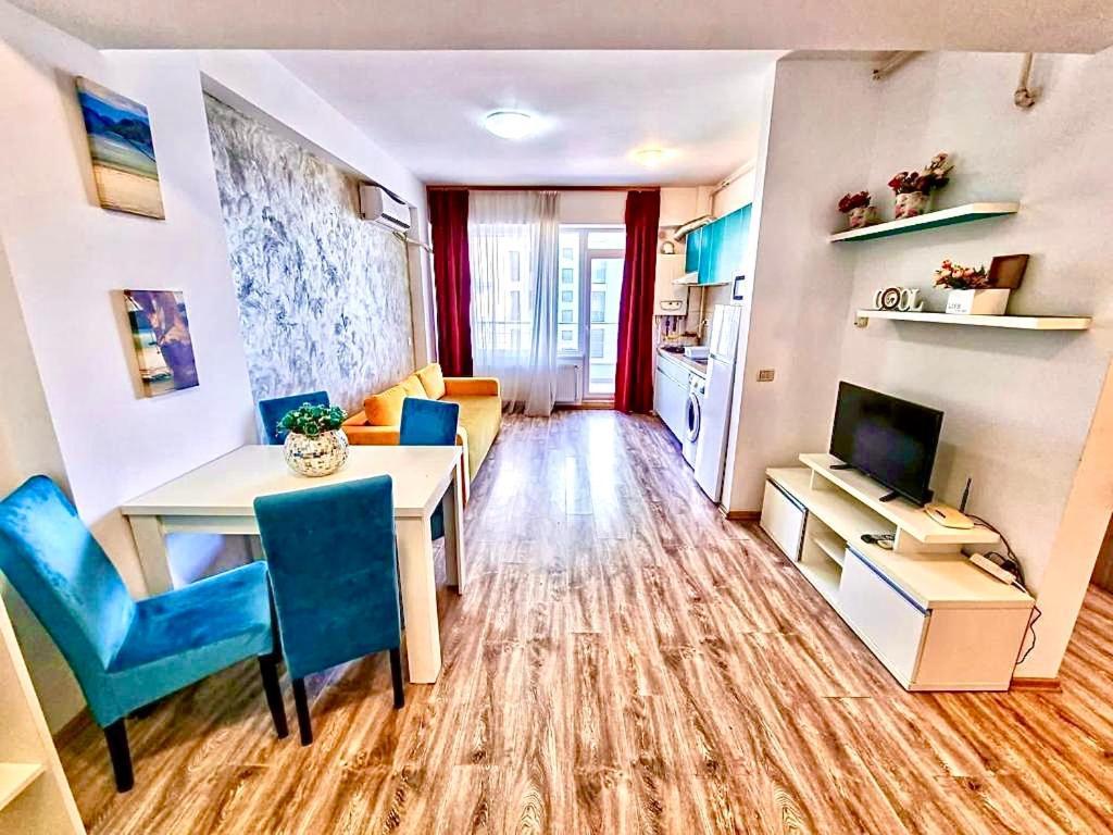 Marcony Boutique Apartments Mamaia Buitenkant foto