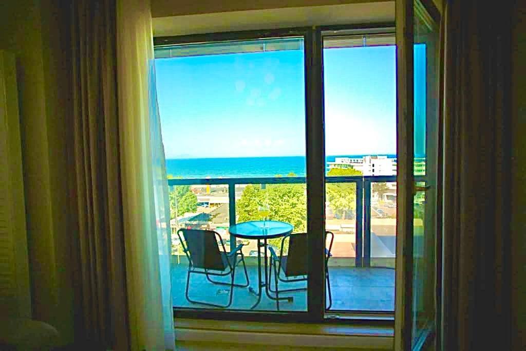 Marcony Boutique Apartments Mamaia Buitenkant foto