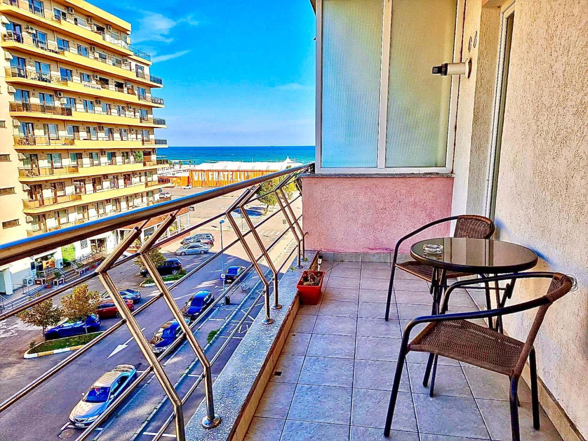 Marcony Boutique Apartments Mamaia Buitenkant foto